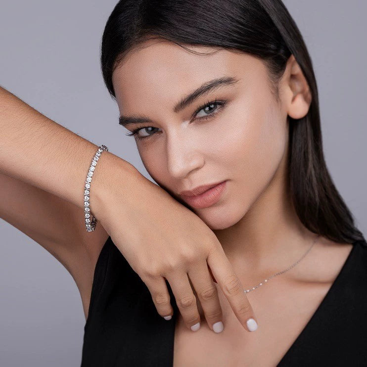 925 Silver Geometric Figureeight Clasp Fullinlaid Women's Bracelet Set With Diamonds Synthetic Carbon Silicon Stone Fashion Light Luxury Highend - Image 2