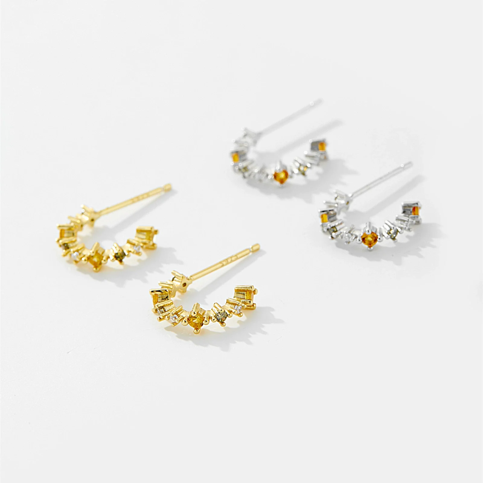 925 Sterling Silver Geometric Cshaped Electroplated Platinum Or 18K Gold Unisex Earrings - Image 4