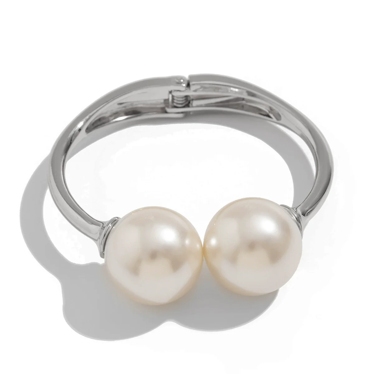 Alloy And Pearl Irregular Pleated Water Drop Cross Bracelet With Ins Style And Electroplating - Image 5