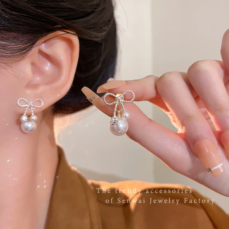 Alloy Bow Style Electroplated Women's Earrings - Image 3