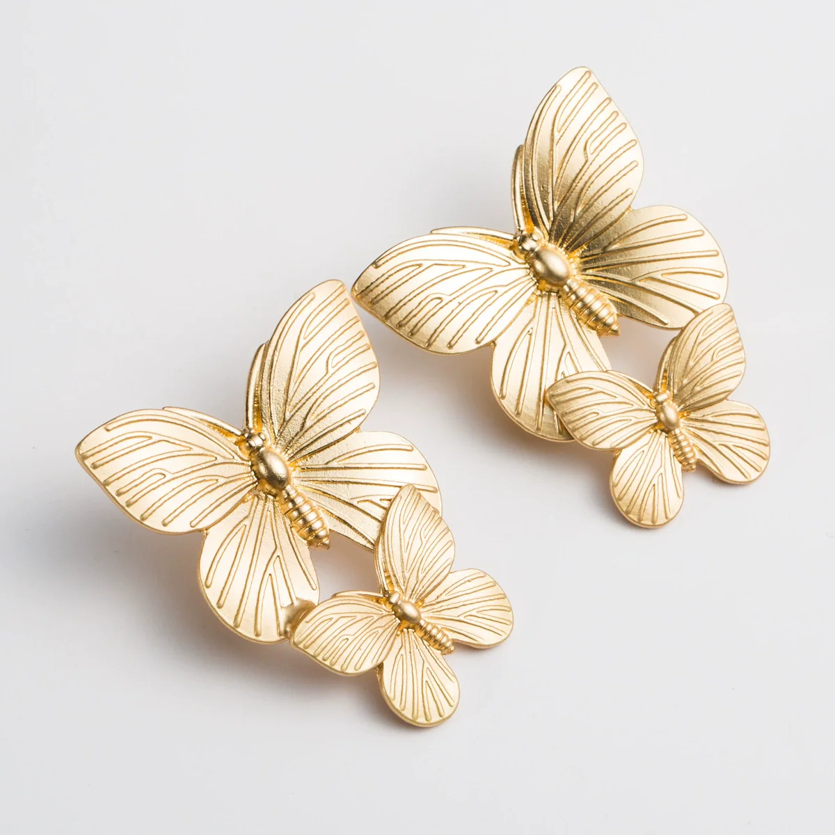 Alloy Butterfly Earrings With Electroplating And Metal Texture Cold Style For Female - Image 2