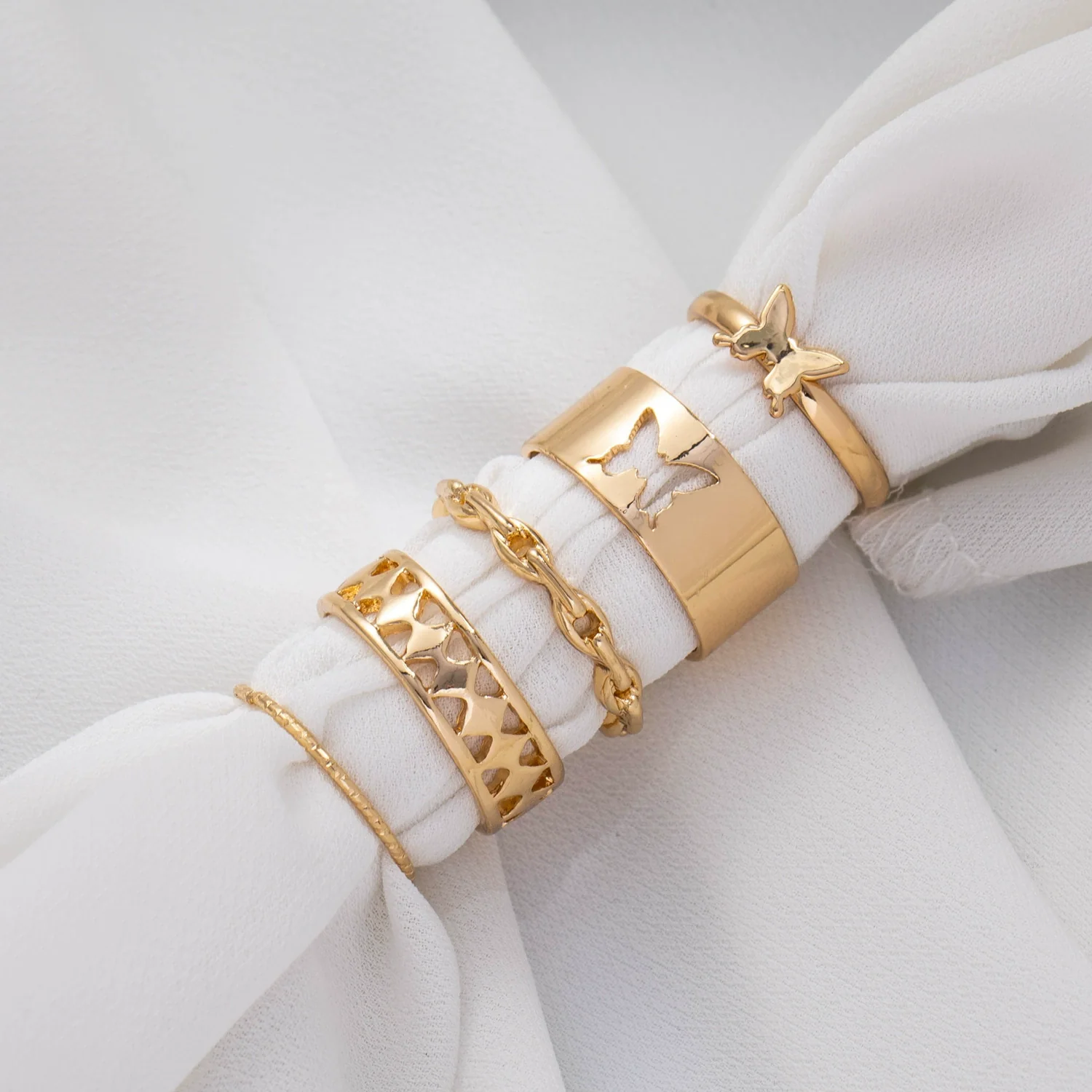 Alloy Butterfly Hollow Twist Electroplated Women's Ring Set - Image 2