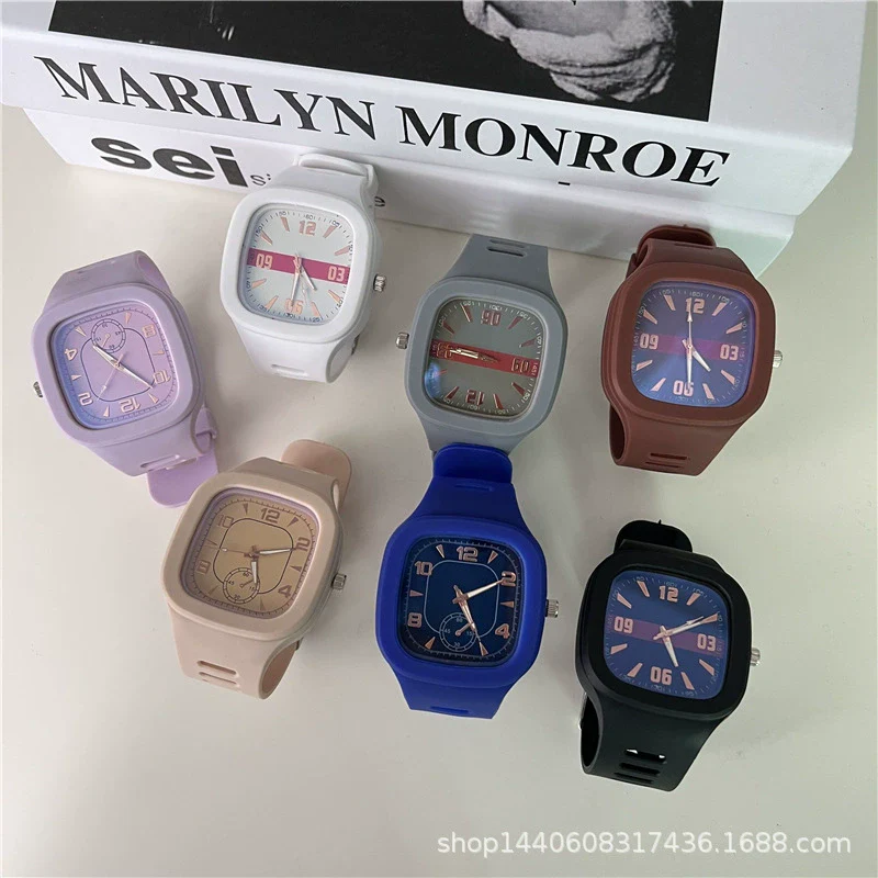 Alloy Case Sports Square Watch For Male And Female Students Klein Blue Waterproof - Image 5