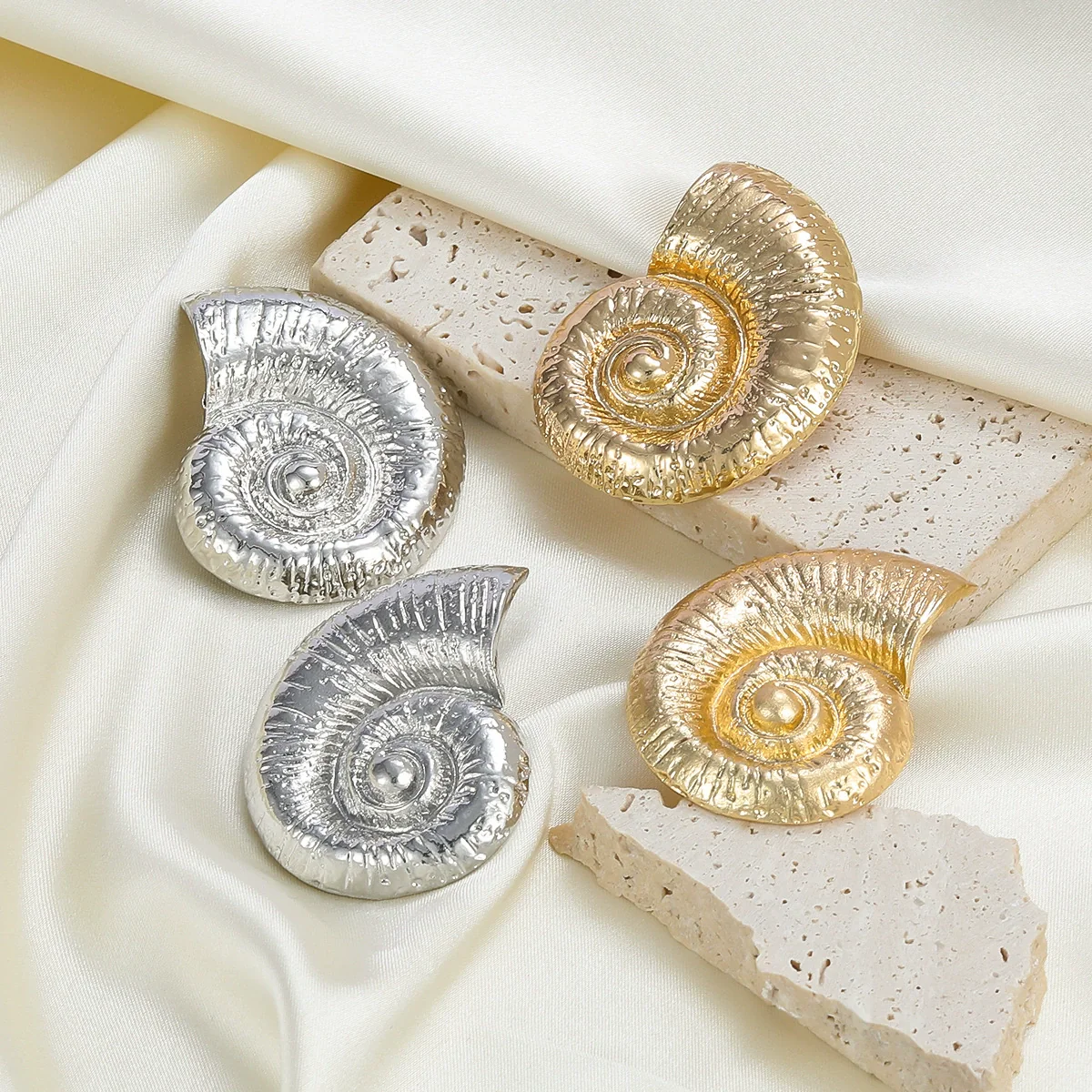 Alloy Conch Earrings Geometric Style Electroplating For Women