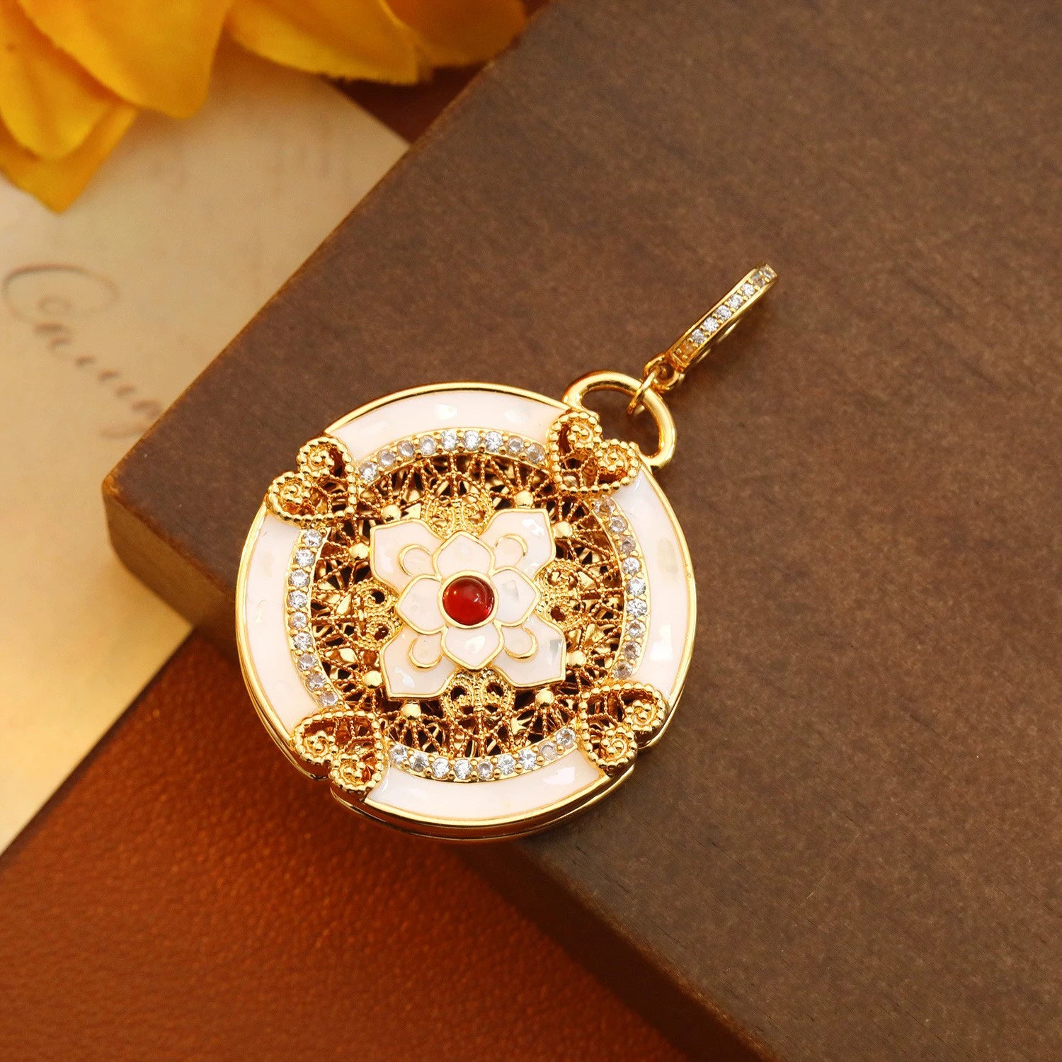 Alloy Copper Geometric Detachable Universal Buckle Eight Treasure Compass Pendant Necklace Electroplated Handmade Women's O Word Chain Sweater Chain - Image 6