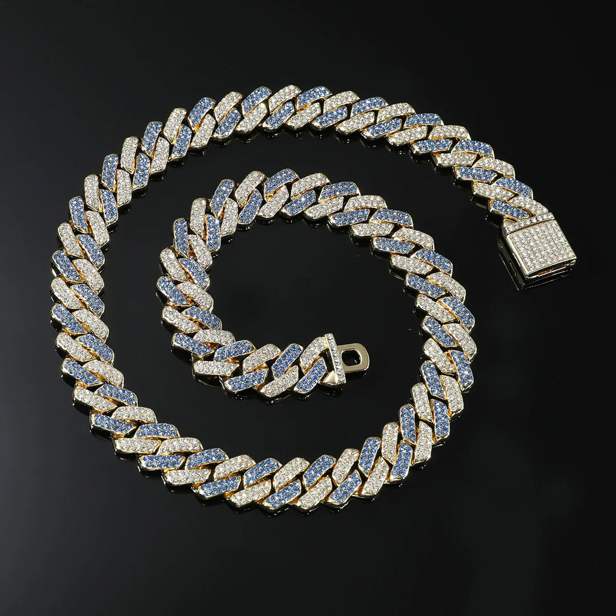 Alloy Cuban Chain Hiphop Style Jewelry With Geometric Pattern And Diamond Design - Image 3
