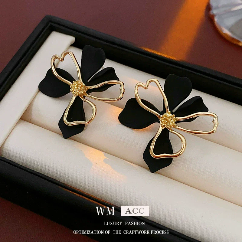 Alloy Doublelayer Cut Out Flower Geometric Style Electroplated Women's Earrings