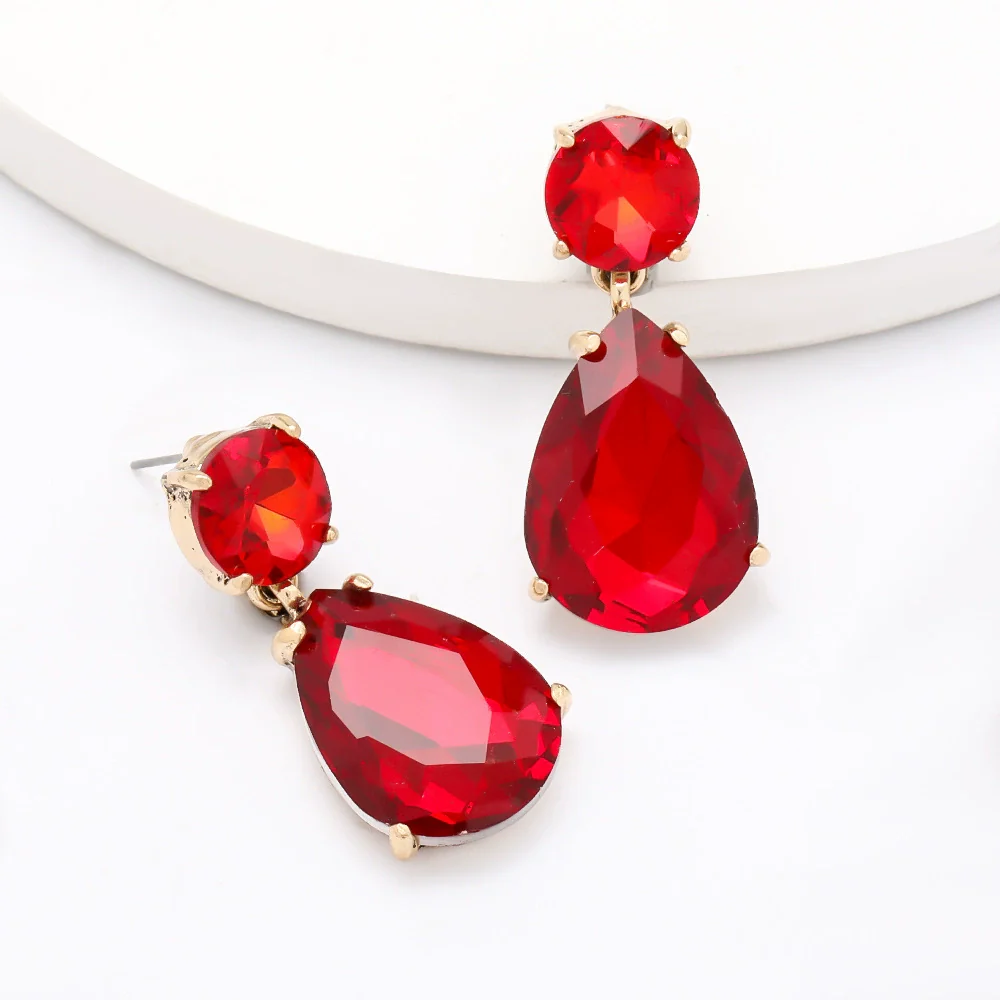Alloy Dropshaped Diamondencrusted Glass Women's Earrings Old Money Style Geometric Design - Image 6