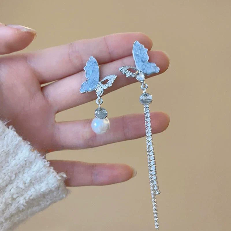 Alloy Electroplated Insect Pattern Women's Ear Jewelry With Asymmetric Blue Butterfly Tassel And Long Pearl Design - Image 4