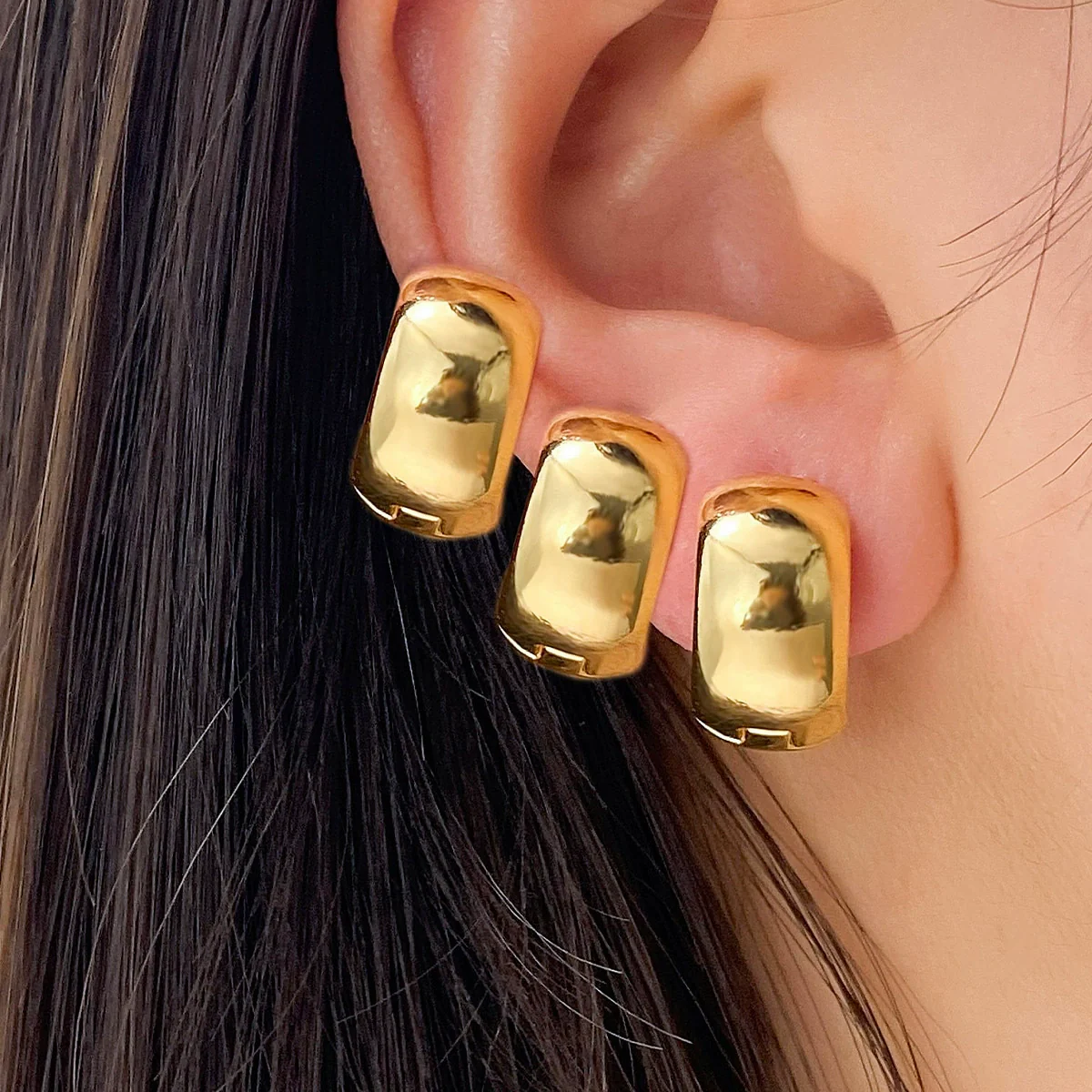 Alloy Electroplated U Shape Highend Retro Light Luxury Women's Earrings - Image 6