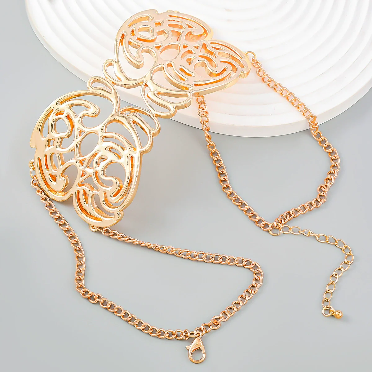 Alloy Flower Letter Necklace Electroplated Snake Bone Chain For Women Retro Hiphop Exaggerated Style - Image 2