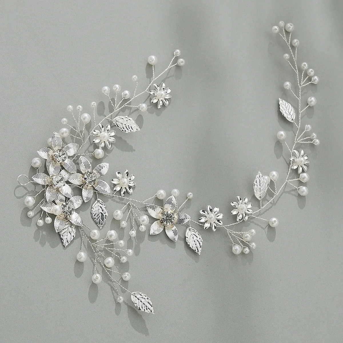Alloy Flower Pearl Hair Band Women's Retro Bridal Hair Accessories - Image 3