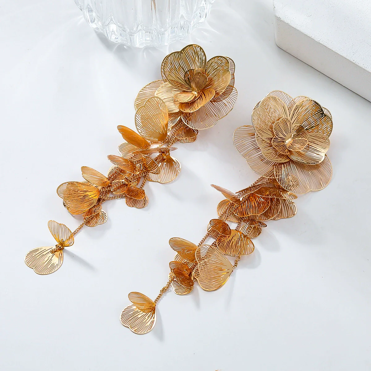 Alloy Flower Women's Light Luxury Multilayer Exaggerated Earrings With Electroplating - Image 3