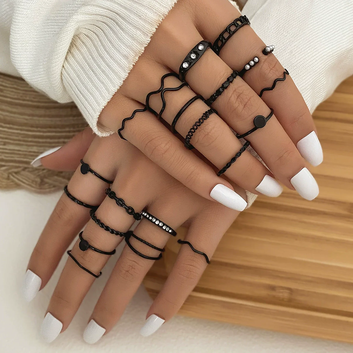 Alloy Geometric Black Butterfly Diamond Pearl Ring Dripping Oil Highend Unisex - Image 17
