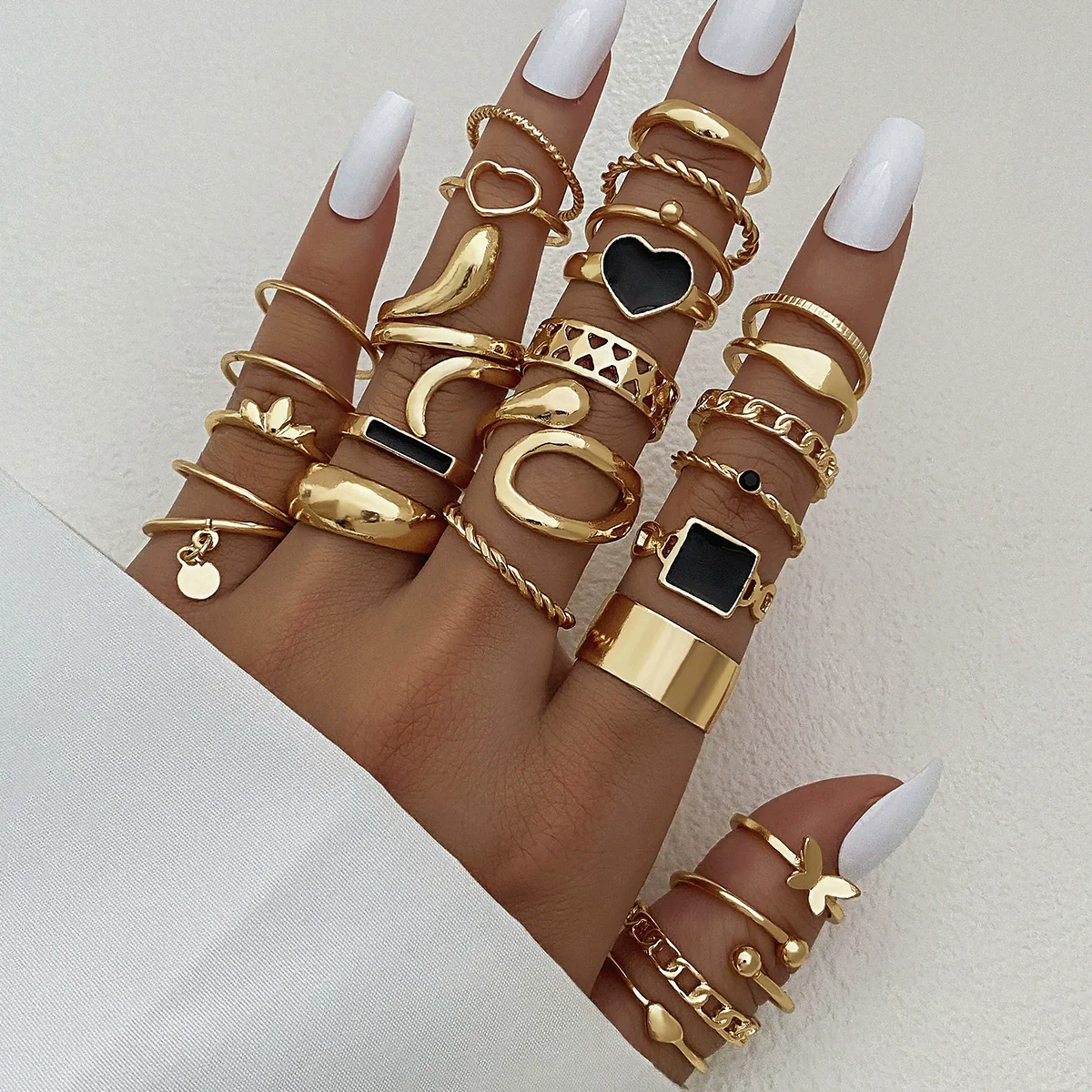 Alloy Geometric Black Butterfly Diamond Pearl Ring Dripping Oil Highend Unisex - Image 18