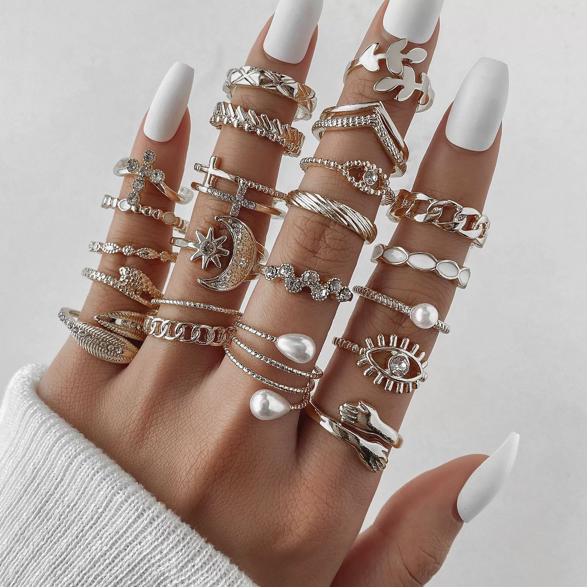 Alloy Geometric Black Butterfly Diamond Pearl Ring Dripping Oil Highend Unisex - Image 29