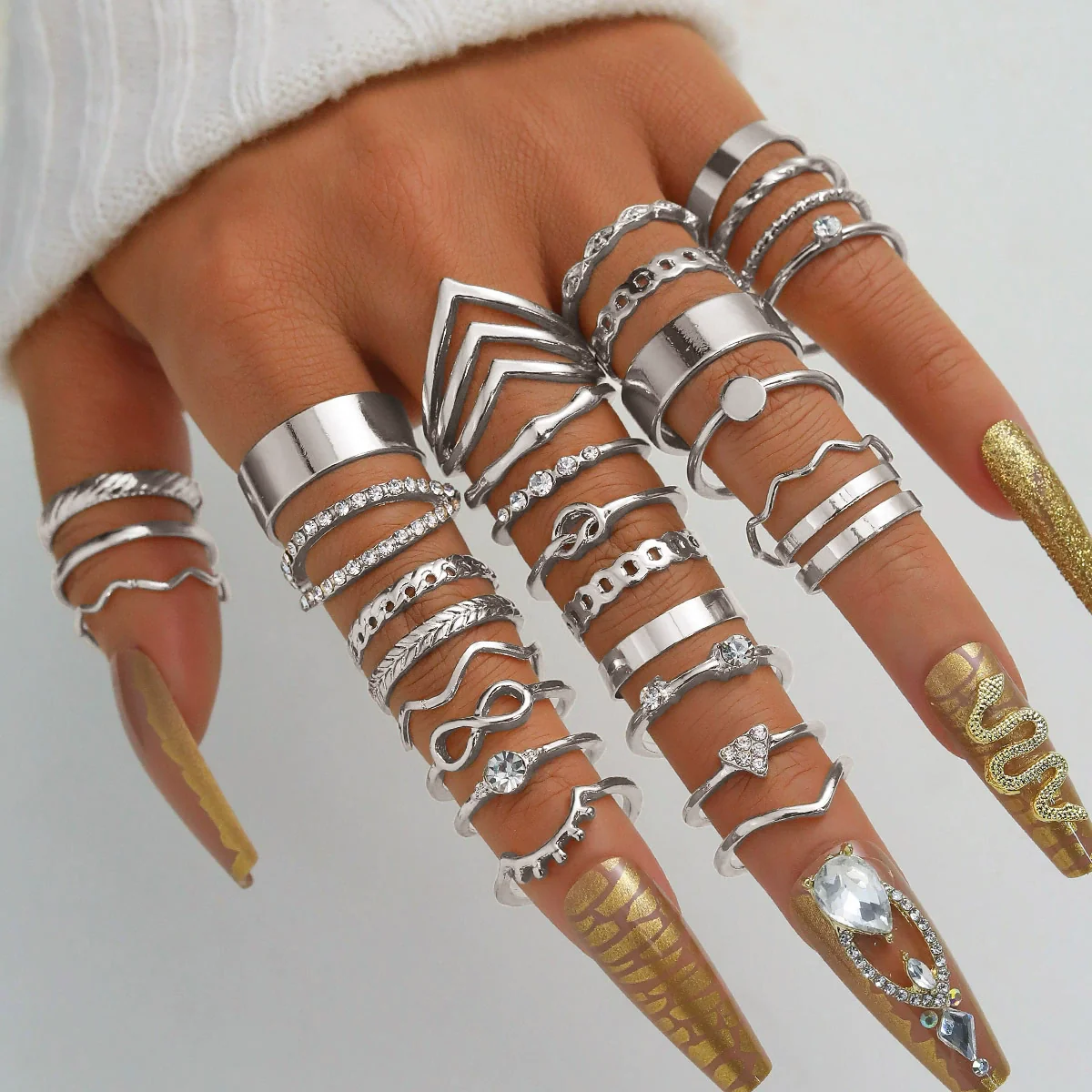 Alloy Geometric Black Butterfly Diamond Pearl Ring Dripping Oil Highend Unisex - Image 31