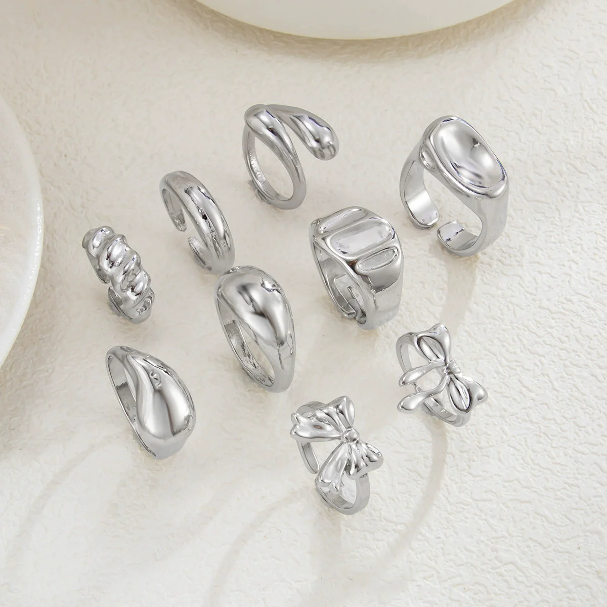 Alloy Geometric Bow Pattern Electroplated Ring Set For Women - Image 7