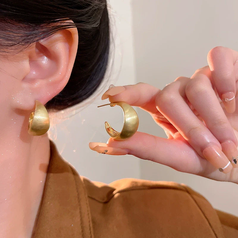 Alloy Geometric Brushed Frosted Gold And Silver Peas Women's Electroplated Earrings - Image 6