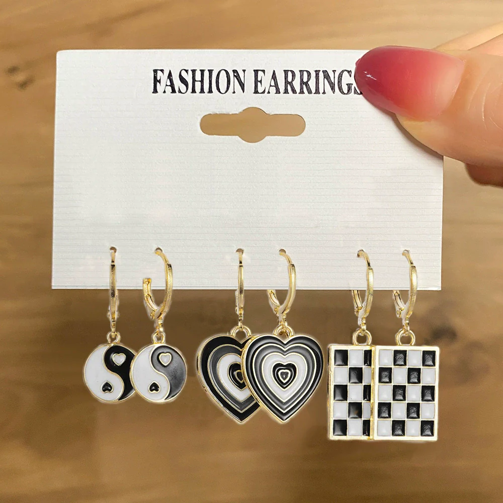 Alloy Geometric Butterfly And Peach Heart Pendant Earrings With Electroplating - Image 6