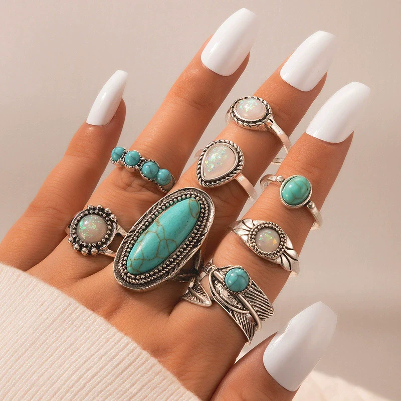 Alloy Geometric Carved Feather Women's Retro Ring Set With Electroplating - Image 2