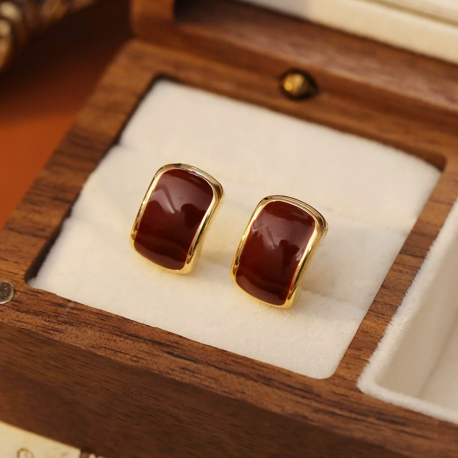 Alloy Geometric Cshaped Electroplated Women's Earrings - Image 9