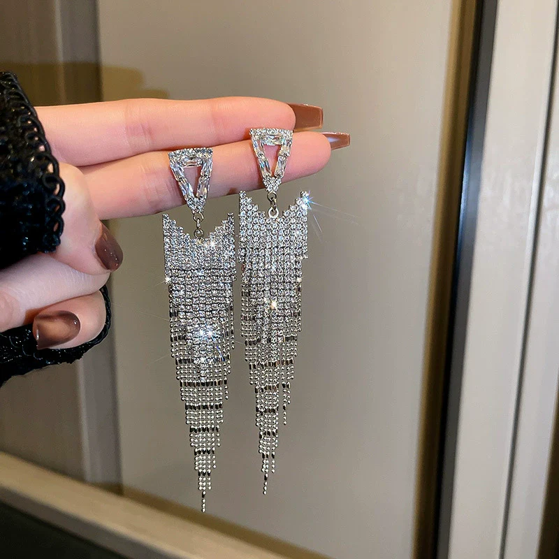 Alloy Geometric Diamond Tassel Earrings - Image 17