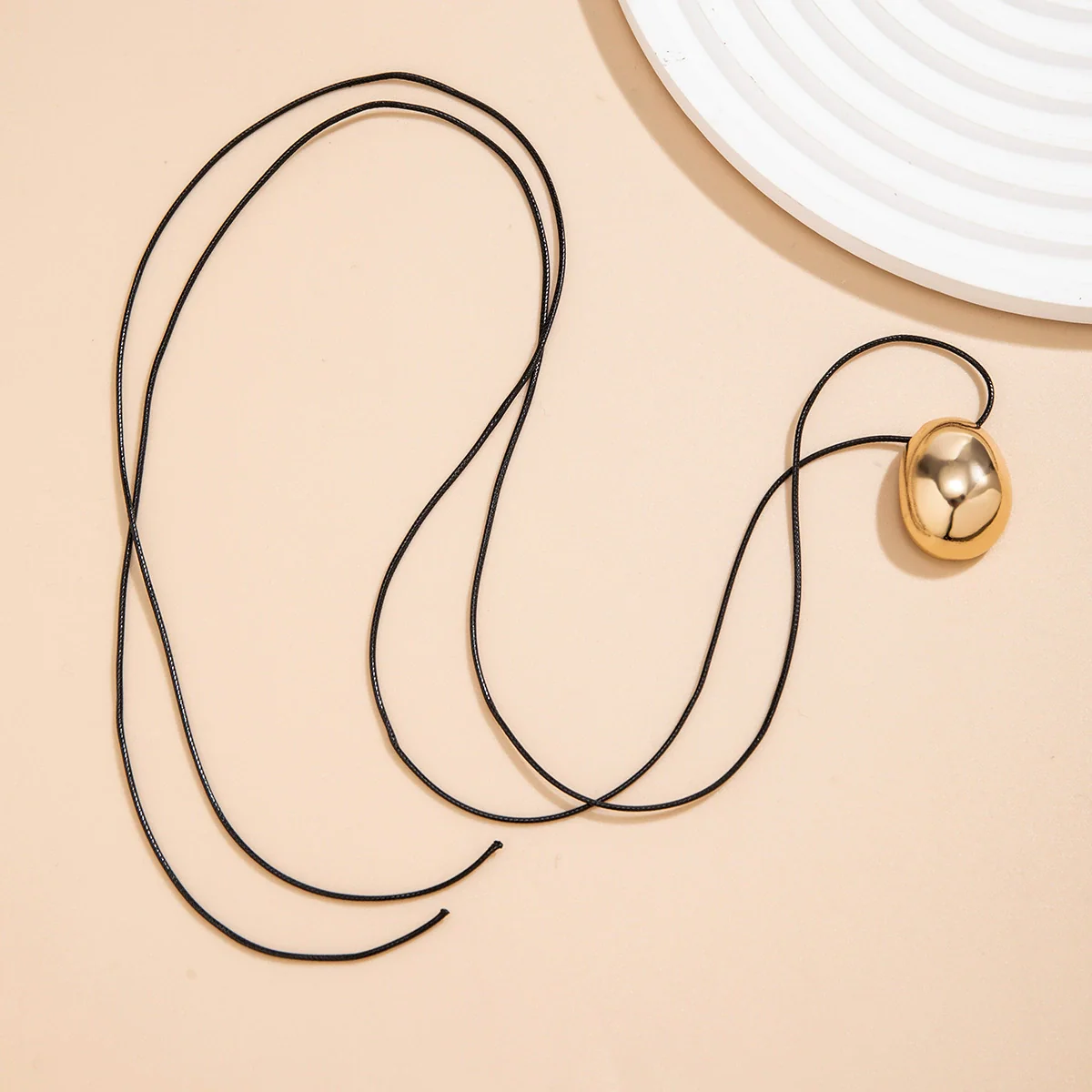 Alloy Geometric Egg Noodle Choker Women's Wax Line Necklace Jewelry - Image 4