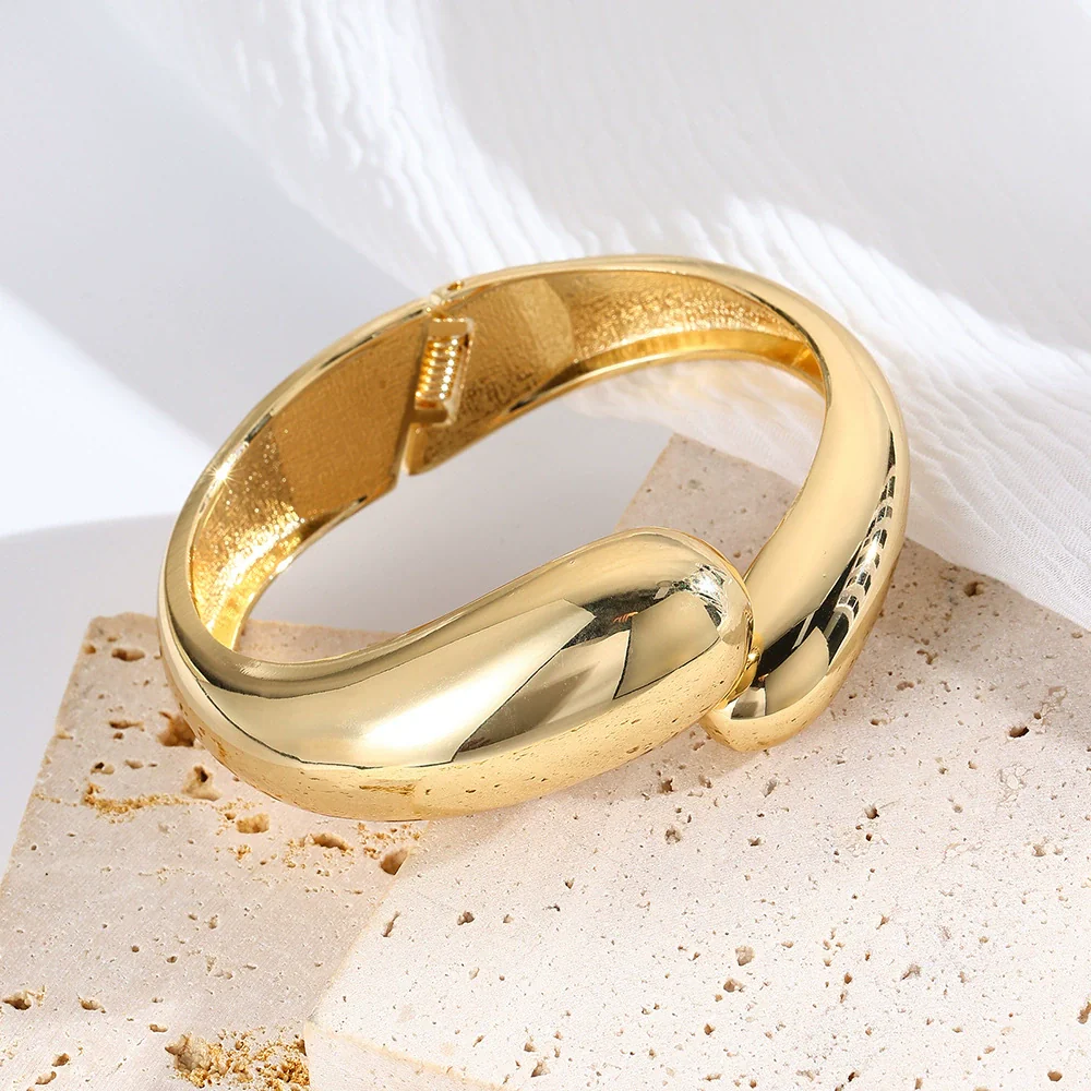 Alloy Geometric Electroplating Water Drop Glossy Asymmetric Spring Opening Unisex Bracelet - Image 2