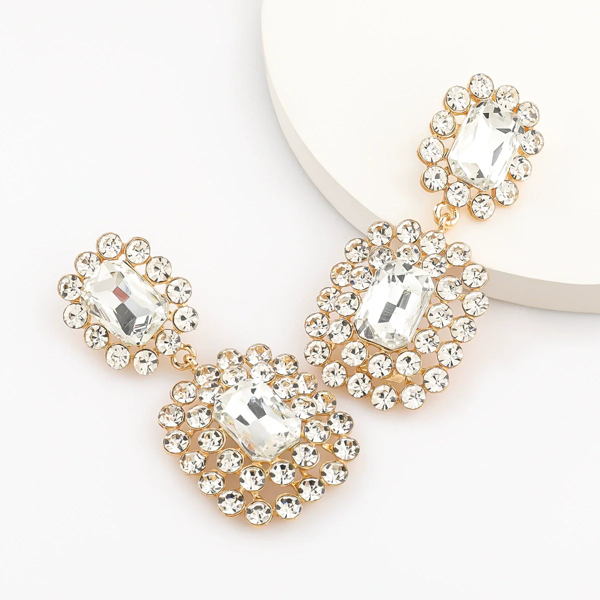 Alloy Geometric Fashion Exaggerated Claw Chain Diamond Rhinestone Glass Diamond Earrings - Image 4