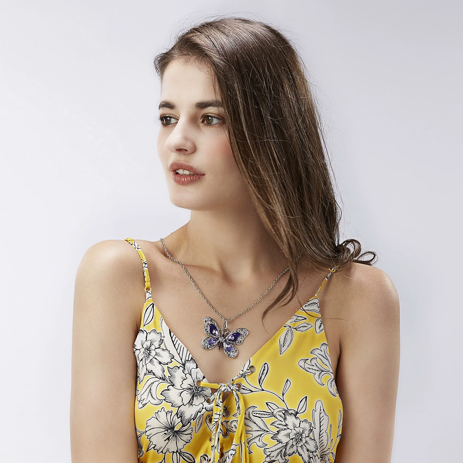 Alloy Geometric Multicolor Butterfly Pendant Necklace Electroplating Simple Retro Style - Image 4