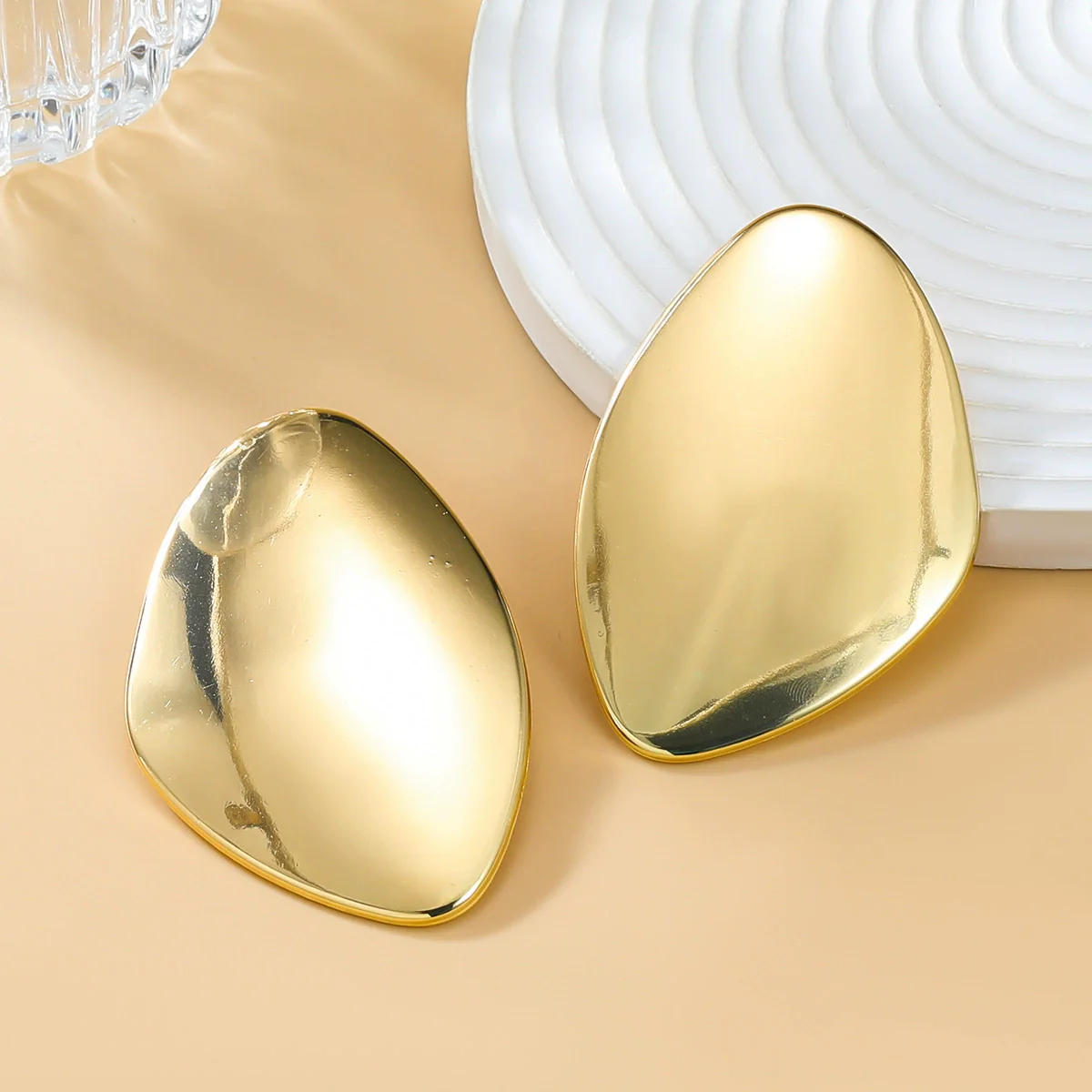 Alloy Geometric Pebble Shape Electroplating Women's Trendy Earrings - Image 4