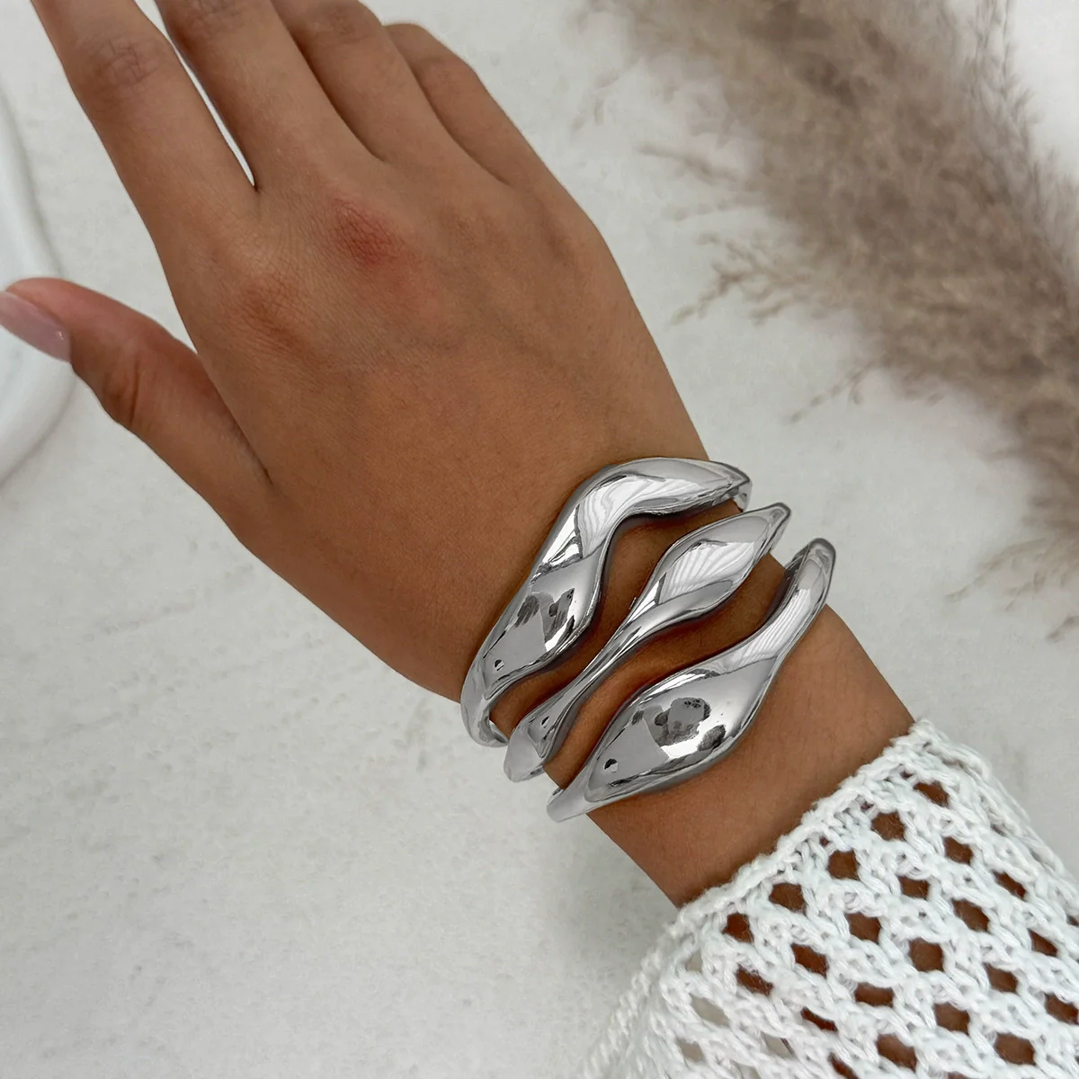 Alloy Geometric Simple Electroplated Bracelet Set - Image 13