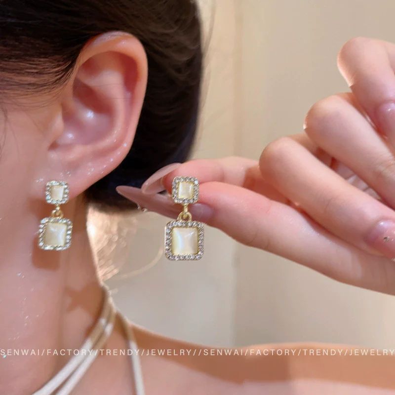 Alloy Geometric Square Earrings For Women With Cat's Eye Stone And Sparkling Diamond Electroplated Light Luxury Highend - Image 5