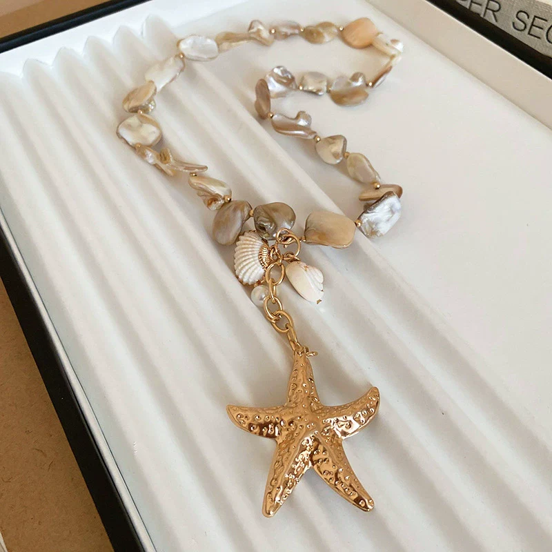 Alloy Geometric Starfish Pendant Necklace Electroplating Light Luxury Minimalist Collarbone Chain For Women - Image 3