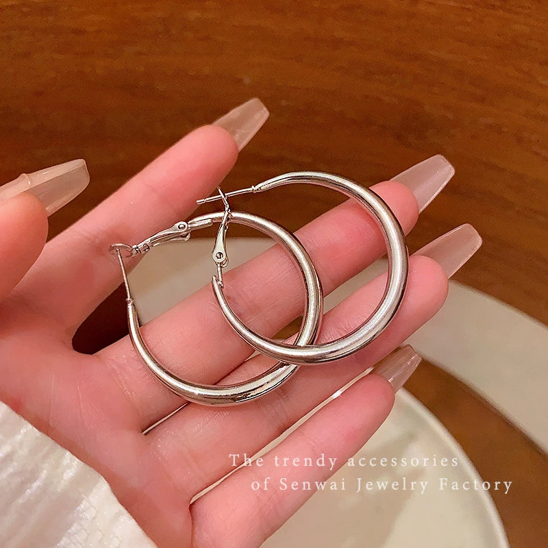 Alloy Geometric Women's Earrings With Electroplating - Image 7