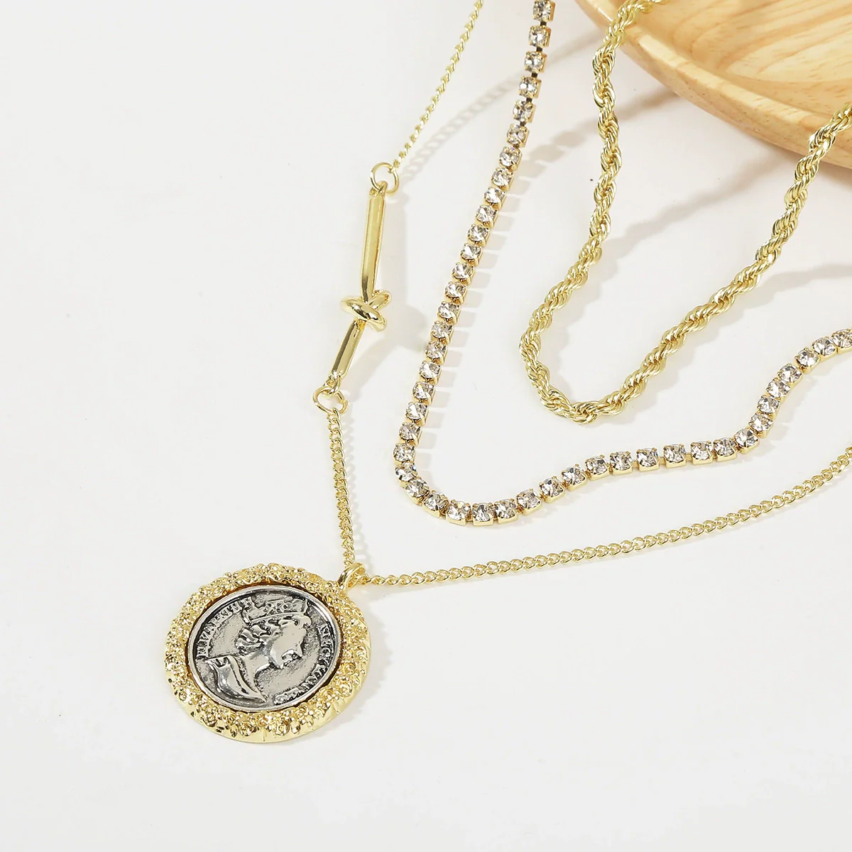 Alloy Heart Geometric Multilayer Female Hiphop Niche Design Sense Electroplated Necklace - Image 4