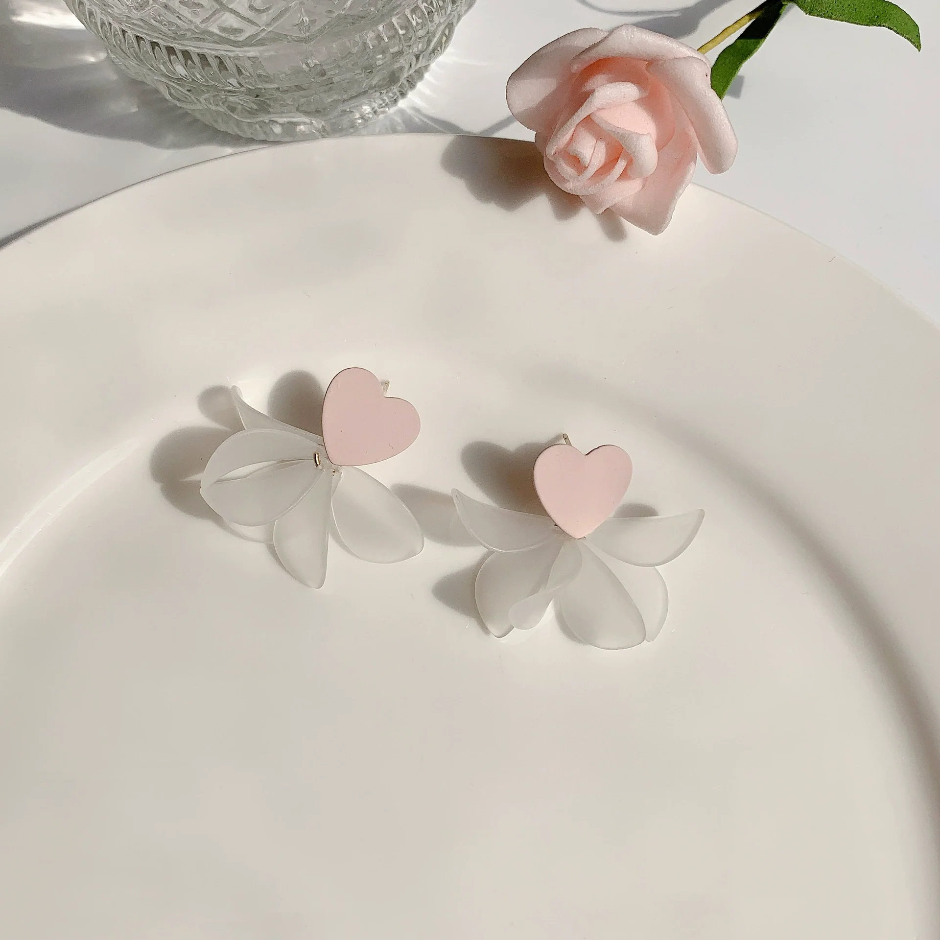 Alloy Heart Shape Electroplated Earrings Inlaid With Artificial And Semiprecious Stones For Women - Image 2