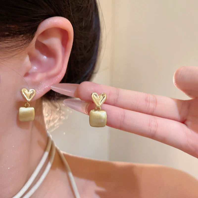 Alloy Heart Shape Electroplated Women's Double Love Ear Studs - Image 7