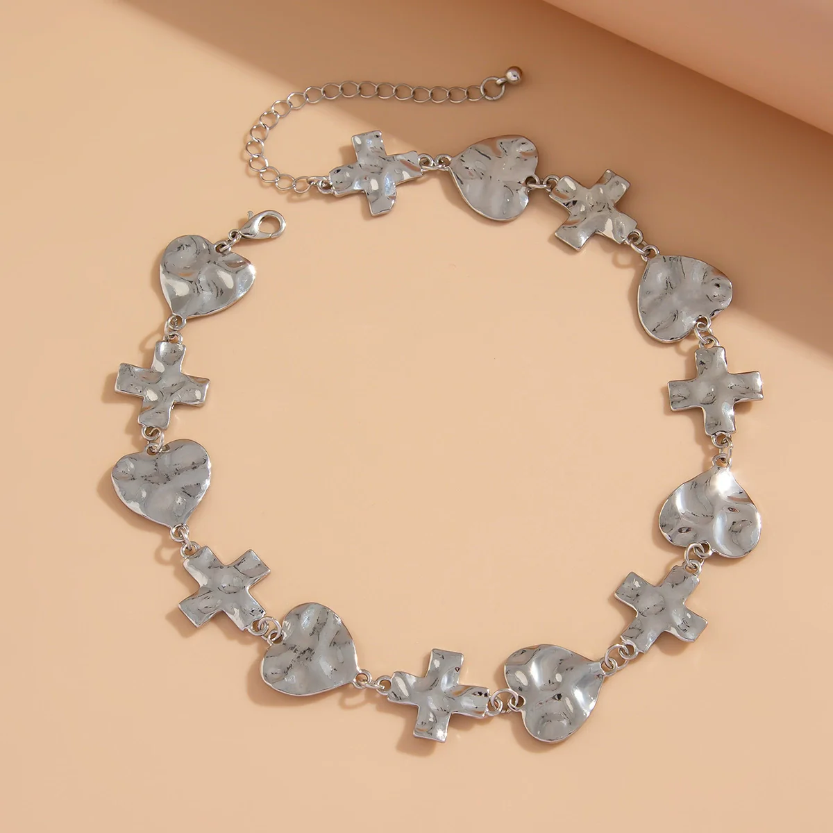 Alloy Heartshaped Electroplated Pleated Cross Stitching Necklace For Women - Image 4