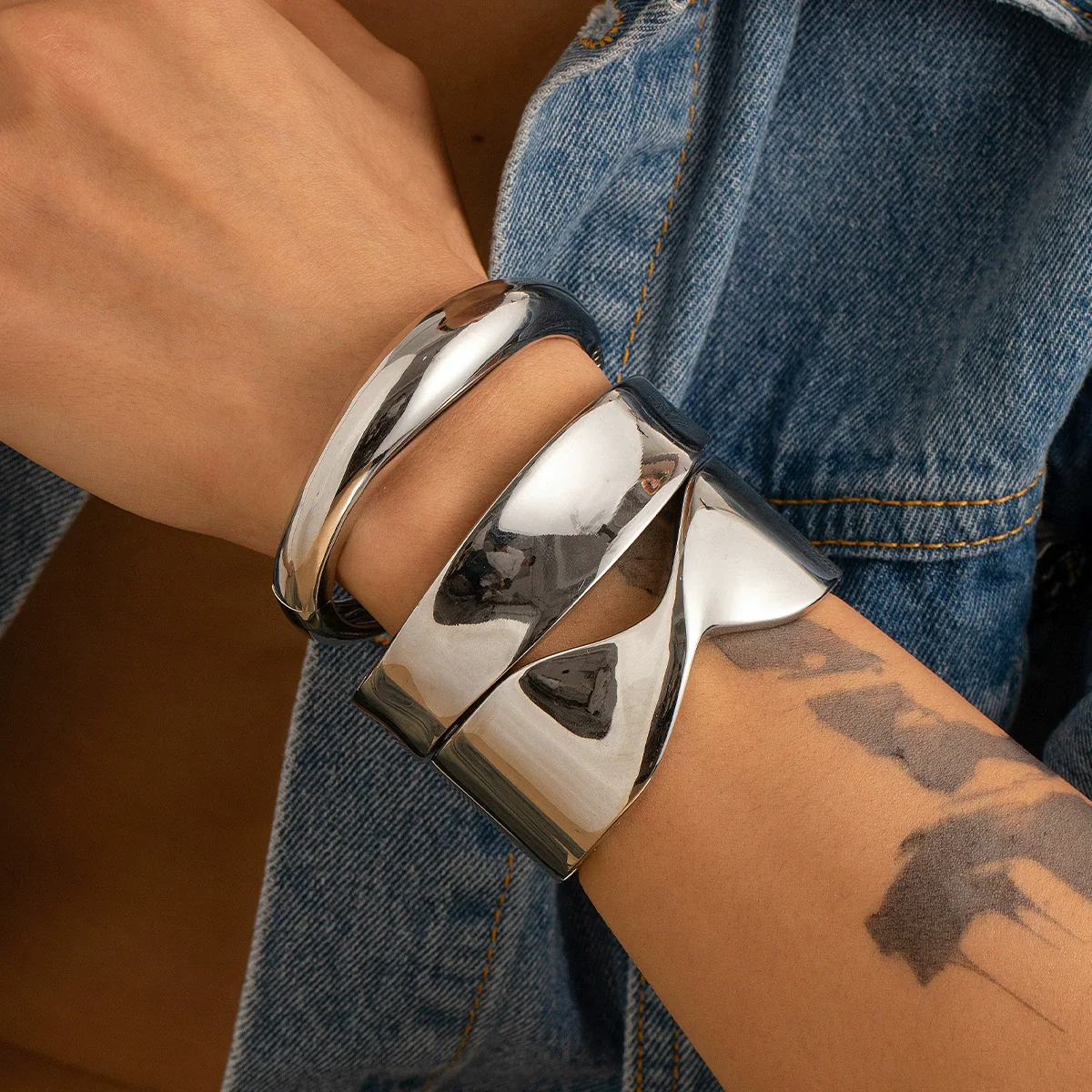 Alloy Hiphop Fashion Glitter Irregular Men's Bracelet With Electroplating - Image 3