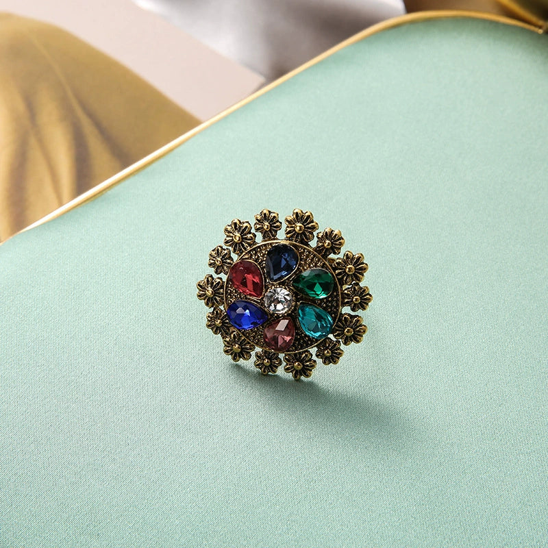 Alloy Hollow Flower Opening Ring For Women With Diamond Design Retro Fashion Style