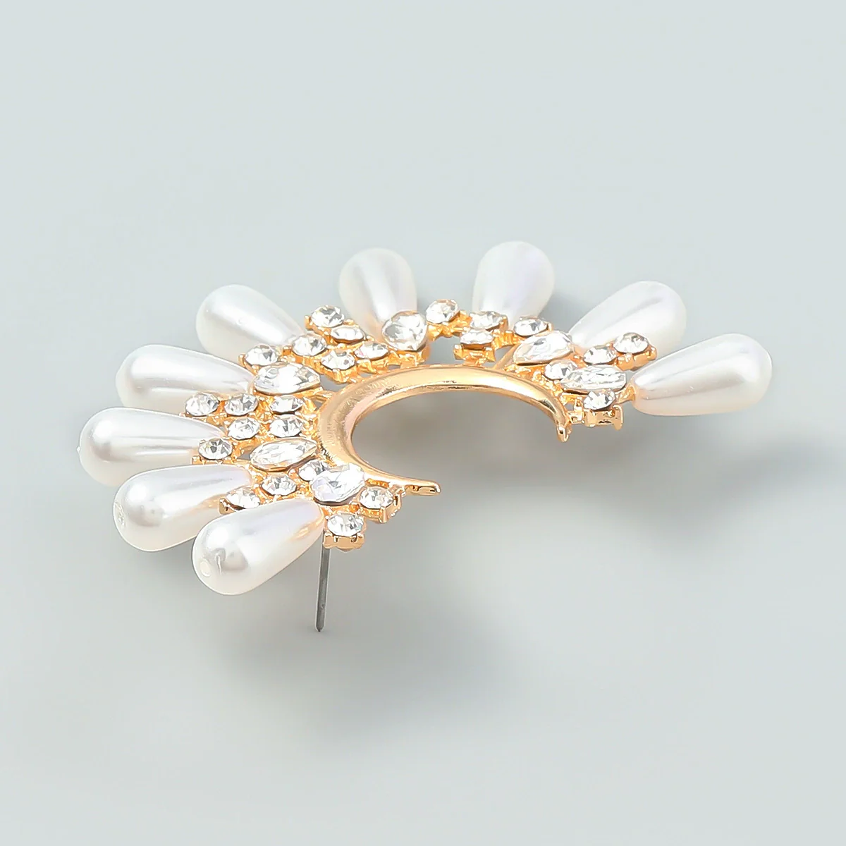Alloy Inlaid Diamond And Pearl Halfmoon Flower Earrings For Women - Image 3