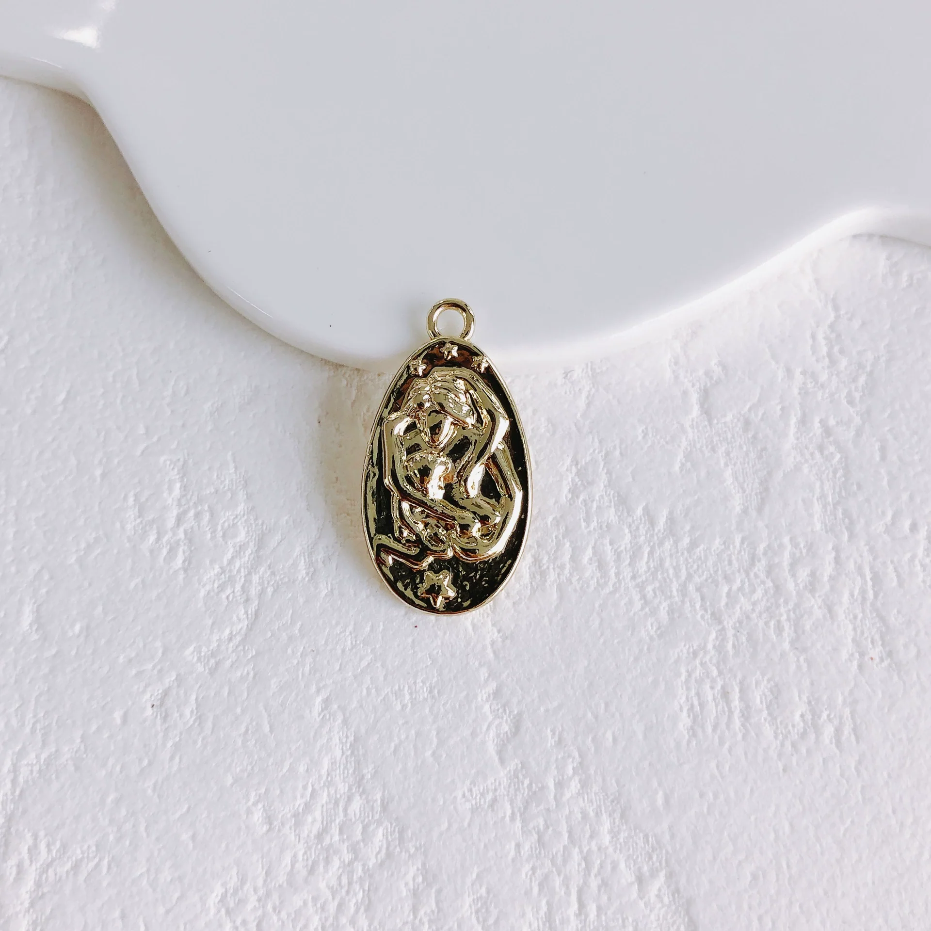 Alloy Jewelry Retro Sun Round Gold Coin Irregular Link Buckle Electroplated Bracelet Necklace - Image 6