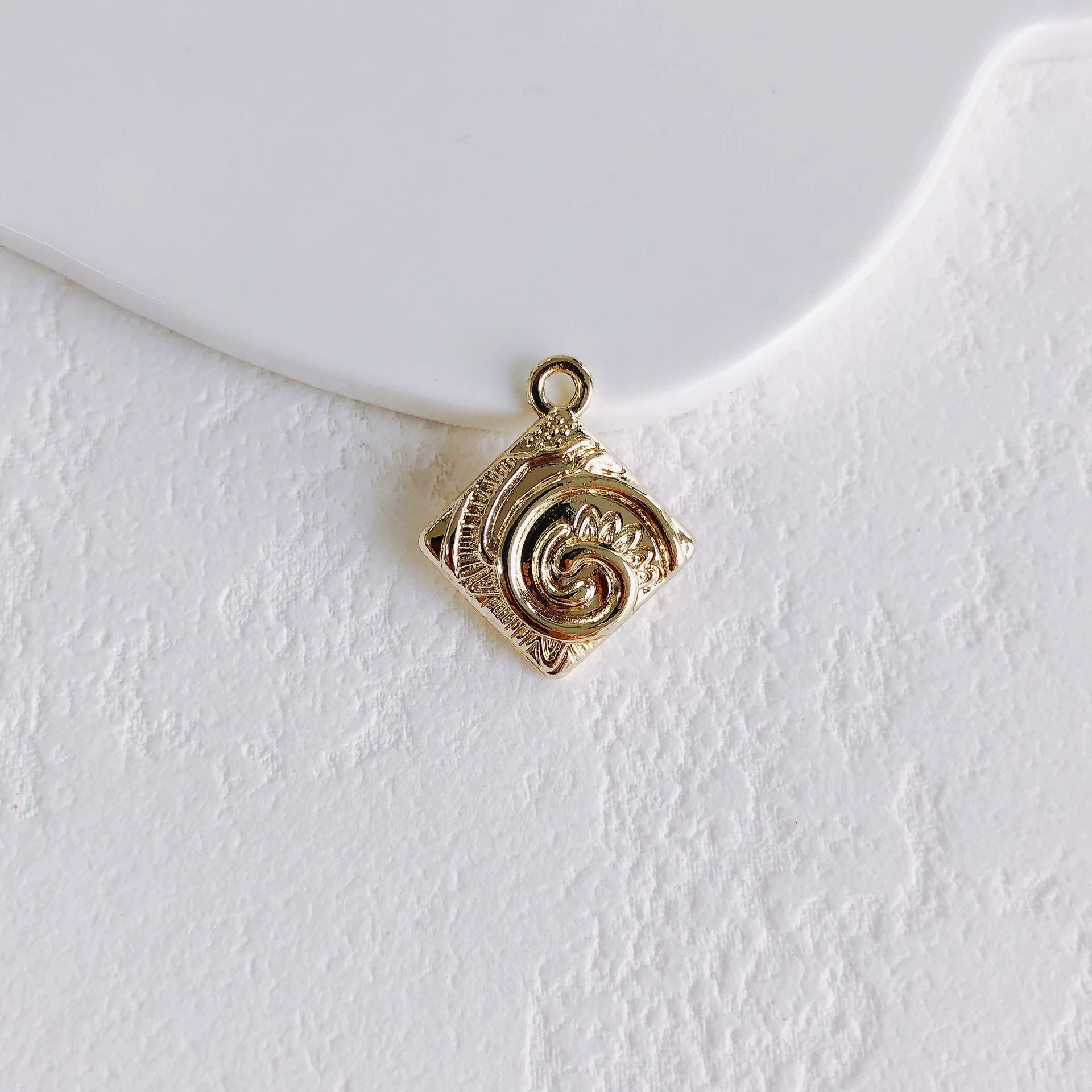 Alloy Jewelry Retro Sun Round Gold Coin Irregular Link Buckle Electroplated Bracelet Necklace - Image 8