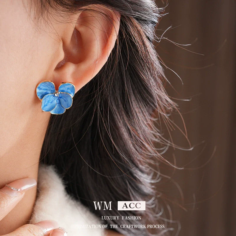 Alloy Medieval Vintage Flower Geometric Dripping Oil Earrings For Women - Image 3