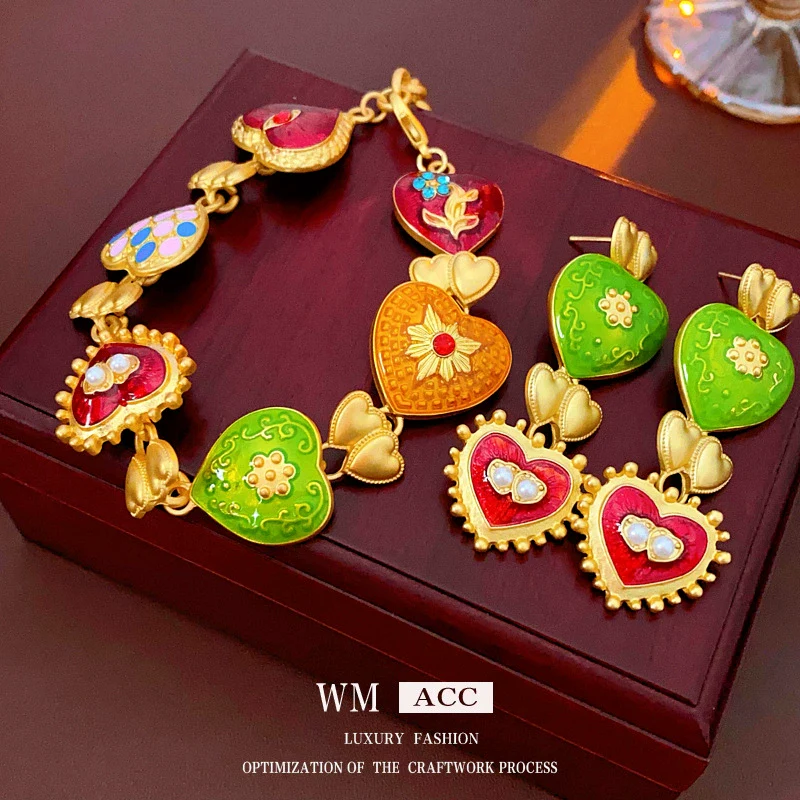 Alloy Medieval Vintage Women's Jewelry Set With Dripping Oil Heart Flower Pattern Bracelet And Earrings