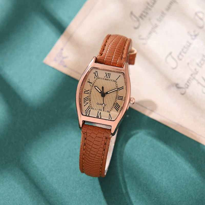 Alloy Mineral Reinforced Mirror Casual Barrel Shape Women's Waterproof Quartz Watch With Imitation Leather Strap - Image 3