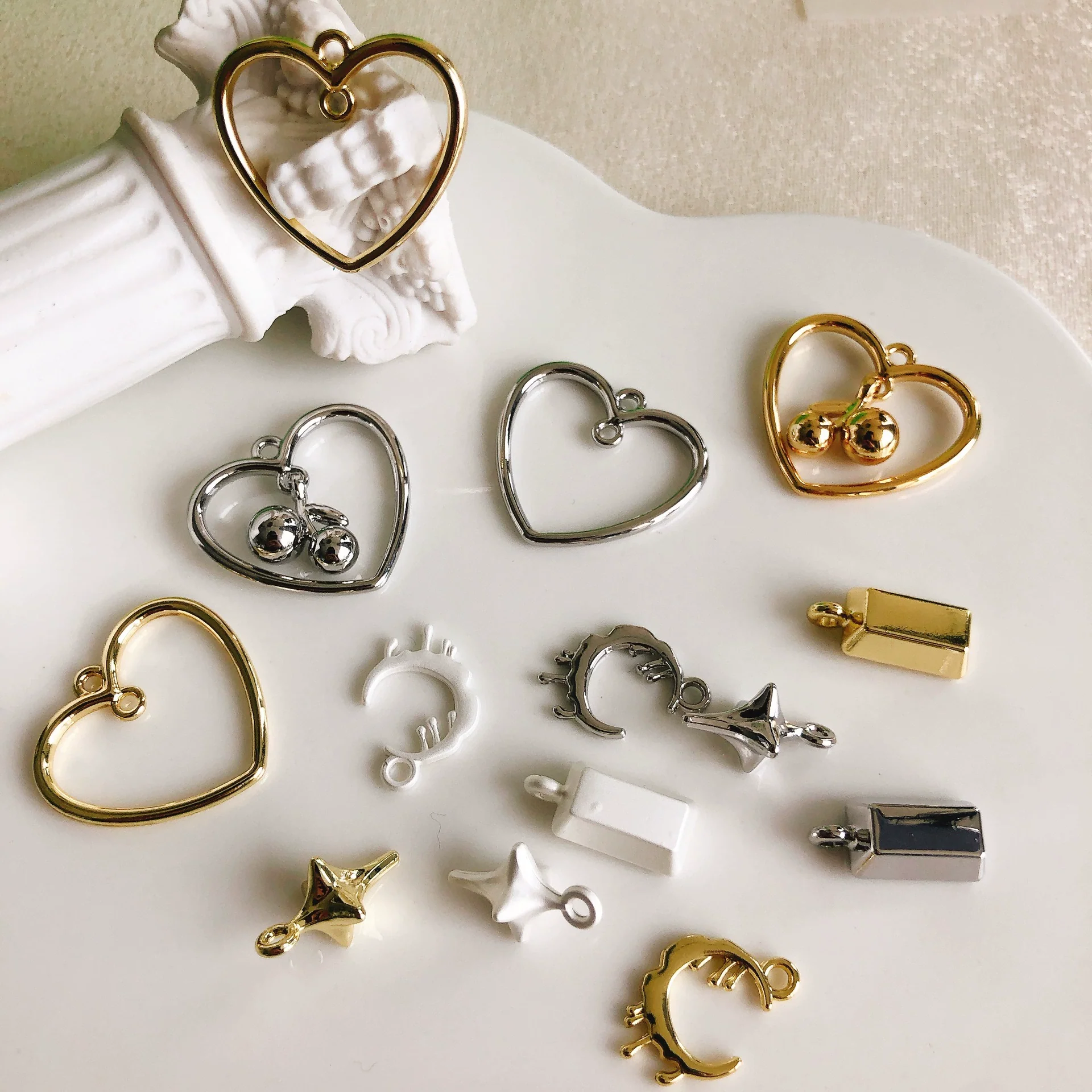 Alloy Niche Fashion Love Moon Star Pendant Necklace And Mobile Phone Chain Diy Accessories - Image 2