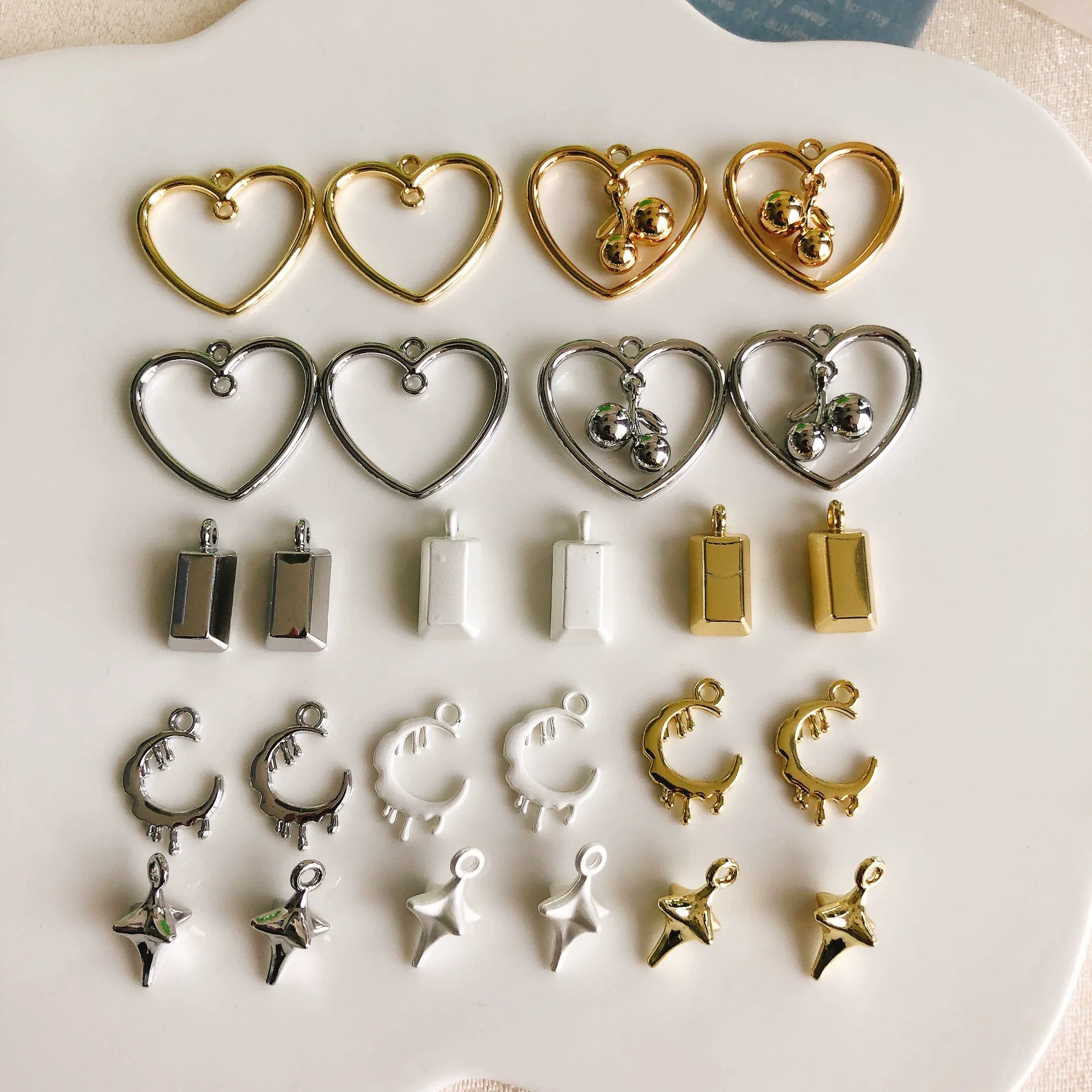 Alloy Niche Fashion Love Moon Star Pendant Necklace And Mobile Phone Chain Diy Accessories - Image 3